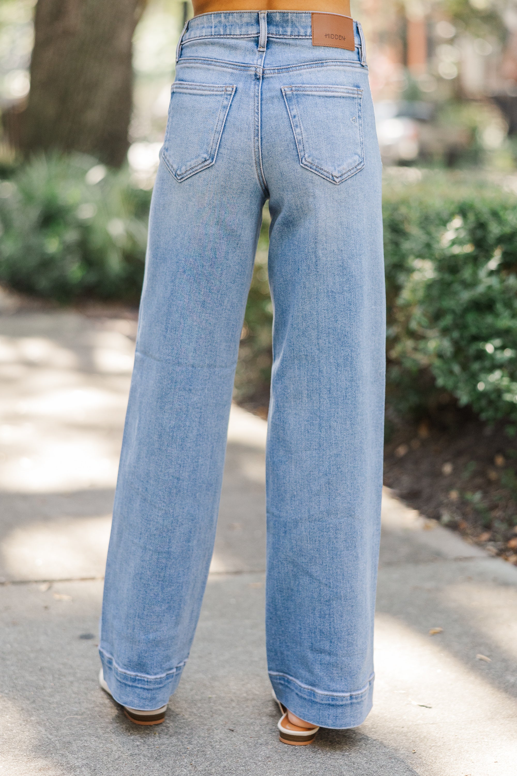 Wash Wide Leg Jeans